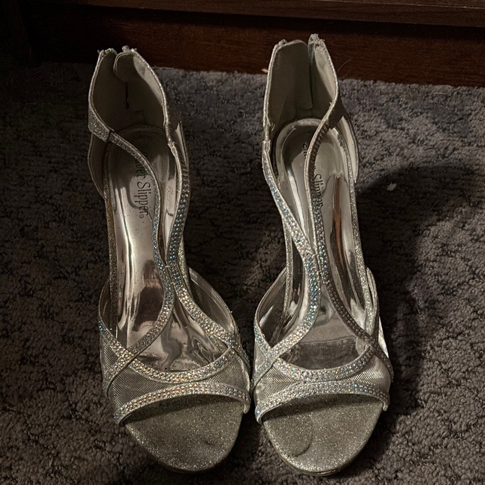 Elegant Silver Strappy Heels